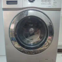 ماشین لباسشویی و جاروبرقی