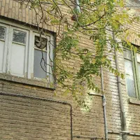 ۱۰۰ متری/کلنگی/پارکینگ موتور