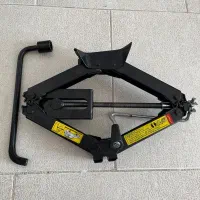 جک و اچار چرخ فابریک پژو ۲۰۷