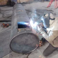 کارگر ساده  سنگزن مونتاژکار جوشکار برق