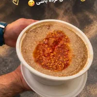 به یک نیرو خانم یا اقا وارد در کار آشپز خانه