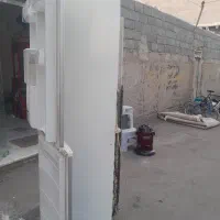 یک عدد یخچال فریزر