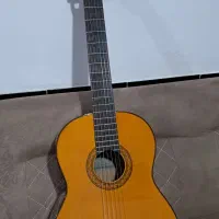 گیتار یاماها C70