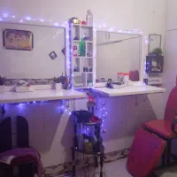 صندلی  قرمز سالم