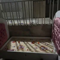 تخت نوزاد وکودک بایک گهواره و تشک تخت و دراور