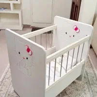 تخت گهواره ای نوزاد