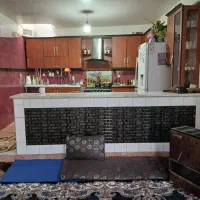 آپارتمان تک واحدی ۹۰متری شیک وتمیز