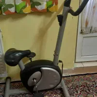 دوچرخه ثابت ورزشی