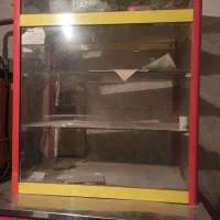 ویترین المینیومی شیک و زیبا چهار طبقه