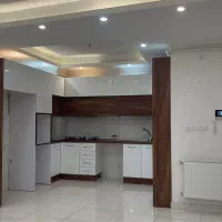 آپارتمان۹۲متری طبقه اول معلم،ولی عبادی