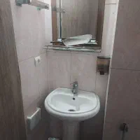 روشویی سالم با پایه بدون شیر