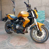 بنلی 300 مدل 97 کم کار در حد نو
