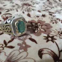 انگشتر زمرد