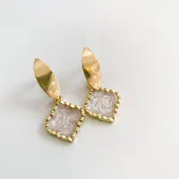 زیورآلات رزینی