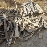 تعدادی چوب ۳و۴ متری باتعدادی تخته به فروش میرن|مصالح و تجهیزات ساختمان|سردشت, |دیوار