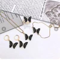 گردنبد دستبند انگشتر پروانه