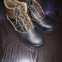 کفش کار سایز 42