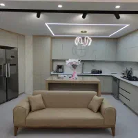 آپارتمان ۱۱۱متری/خادمی/حیاط اختصاصی