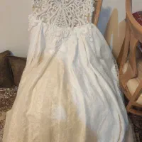 تمیز و زیبا و بدون پارگی و لک