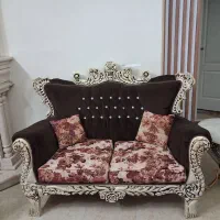 فروش مبل کلاسیک ۷ نفره درحد نو  ۹میلیون