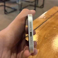 ایفون ۱۶ سفید بدون نقطه در حد|موبایل|سیرجان, |دیوار