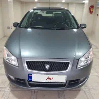 رانا Lx ۹۳، کم کار و بدون رنگ