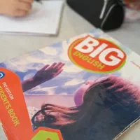 تدریس خصوصی زبان انگلیسی و عربی هفتم و هشتم