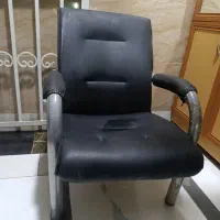 صندلی و میز اداری