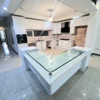 زعفرانیه/۱۸۰متر/پاگردمجزا/۱۰مترپاسیواختصاصی