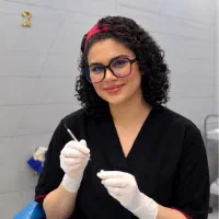 کاشت مو وابرو وریش وسبیل درکلینیک شیراز