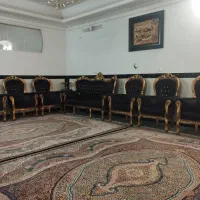 مبلمان ۹ نفره سلطنتی|مبلمان خانگی و میز عسلی|قم, سراجه (۱۵ خرداد)|دیوار
