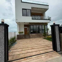 خرید ویلامدرن ۴خواب استخر چهارفصل سندشش دانگ رویان