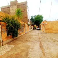 ویلایی دربست  ۱۸۰مترهمکف با حیاط(تخیله)