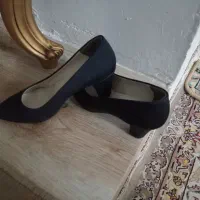 کفش پاشنه دار