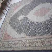 فرش ماشینی یک عدد ۹ متری طرح ماهی