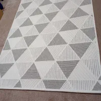 فرش ۳.۳ متری