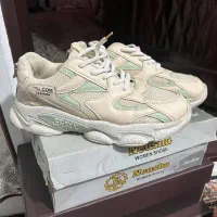 کتونی کرمی سایز۳۹|کیف، کفش، کمربند|خرم‌آباد, |دیوار