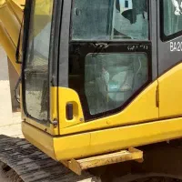 بیل کوماتسو خط۷ مدل ۲۰۰۴