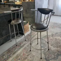 صندلی پایه بلند