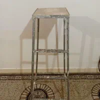 چهارپایه فلزی