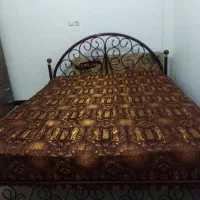 تخت خواب فلزی دو نفره