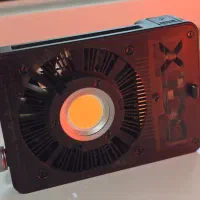 نور عکاسی و فیلم برداری ژیون zhiyun x100|دوربین عکاسی و فیلم‌برداری|تهران, فلسطین (میدان انقلاب)|دیوار