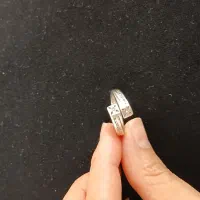 انگشتر نقره.