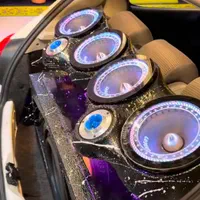 xسیستم صوتی mمانیتور ماشین cچک ۲ ساله c