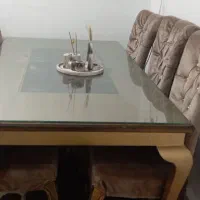 میز ناهارخوری هشت نفره