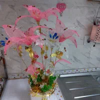 گلدون مصنوعی با گل های توری