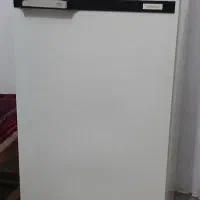 یخچال آزمایش قدیمی