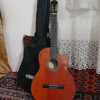گیتار تمام چوب،اصفهان،همراه با کیف