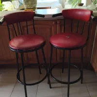 دو عدد صندلی