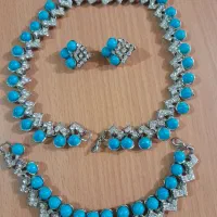 سرویس نگین ابی